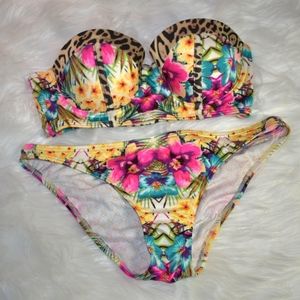 Victoria's Secret bikini set